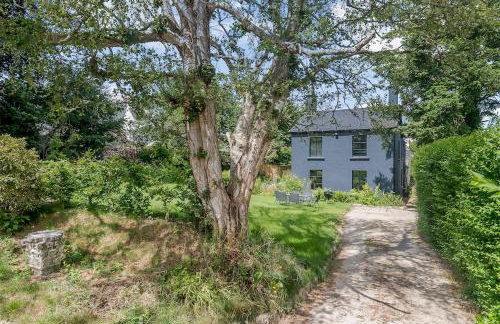 4 bedroom detached house in the heart of Chagford - Photo 1