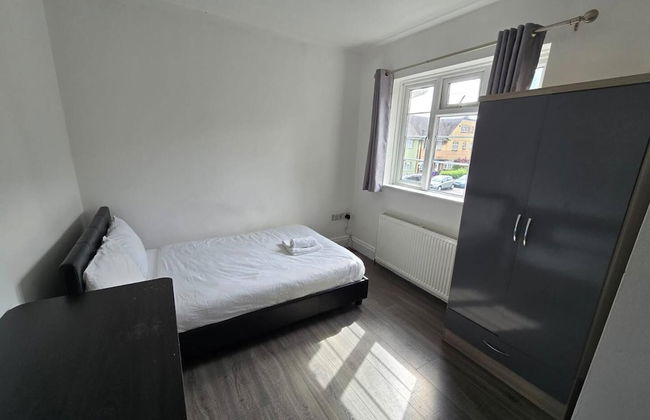 Limehouse Townhomes-4 Bedrooms,3 Bathrooms,garden - Foto 2