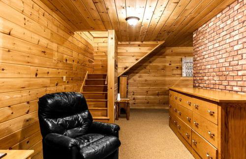 Secluded Cabin with Fireplace and Games in Lily Bay Township, Maine - Foto 53