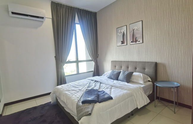 Luminari Suite by Homez Suite - Photo 3