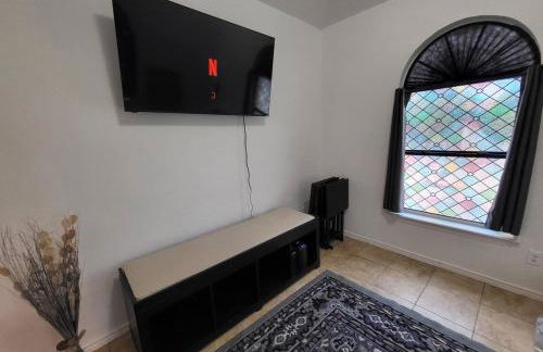 Large parking lot sleeps 8 - Foto 24