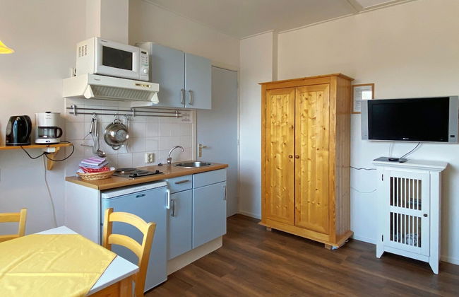 Unique Studio on Large Estate With sea View - Photo 6