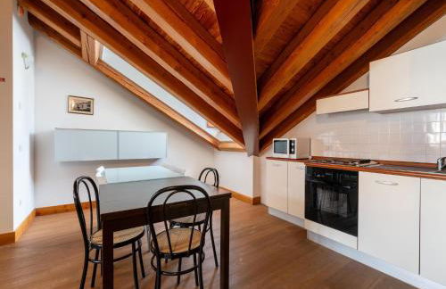 In the historic building, con aria condizionata - Foto 3