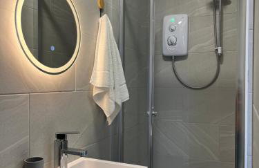 124A The Luxury Suite 1st floor modern apartment - Foto 7