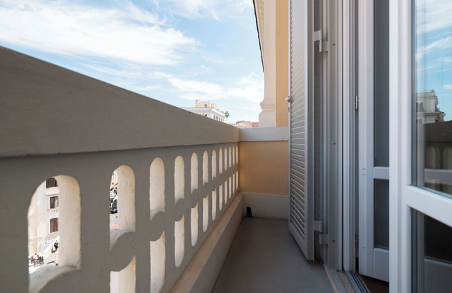 JOIVY Exclusive 2-Bedroom Villa with Private Garden - 5 minutes from the Colosseum - Foto 97