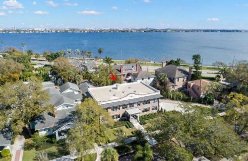 The Adaline Room #6 - Stunning Hyde Park Apartment, 1st Floor, Steps to Bayshore - Foto 62