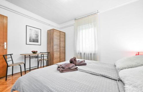 Amazing Home In Ivanska With Kitchen - Foto 33