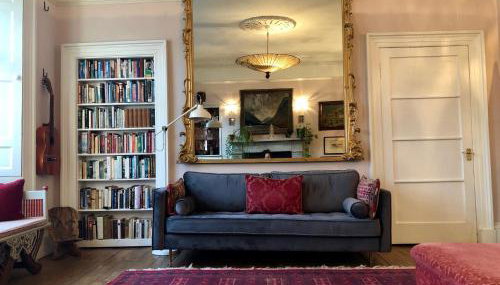 Central Apartment with parking, original art and antiques - Foto 2