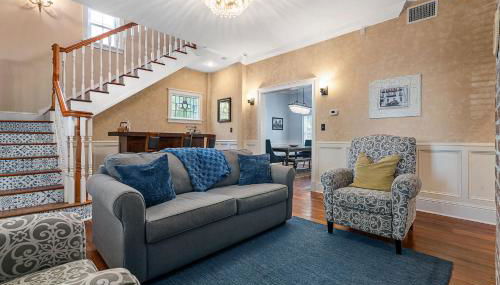 Secret Garden Hideaway l Walk to DNTN l Sleeps 8 - Foto 4