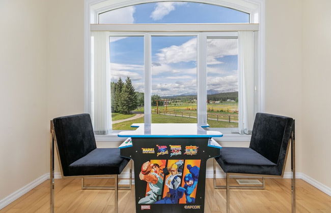 LUXURIOUS 5-Br Acreage | Year-Round Heated Pool & HotTub | Mtn View | Pool Table - Foto 30