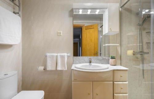 Montesqui Formigal, exclusivo ático con vistas a pistas, guardaesquis y garaje - Foto 18