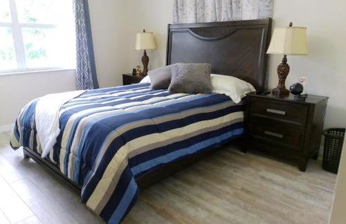 Villa Varona Resort, Heated Pool, Ping-Pong, Pool Table, Fire Pit and Pergola - Foto 73