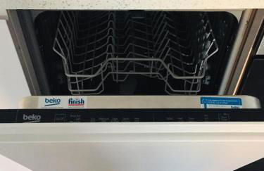 Cheerful 3 Bedroom 2 Bathroom Bungalow by CozyNest - Photo 20