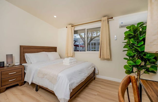 Modern Luxury in San Gabriel Valley Retreat - Foto 30