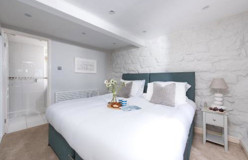 Tides Reach - Free WiFi - Harbourside - Wood Burner - Coffee Machine - Photo 15