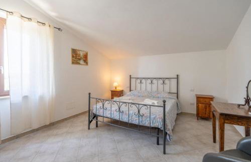 Villa San Lorenzo - Hilltop Villa With Private Pool, Jacuzzi & AirCO - Photo 80