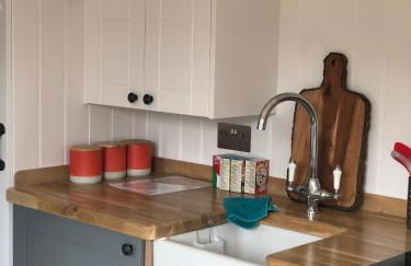 The Shepherd's Hut - Foto 7