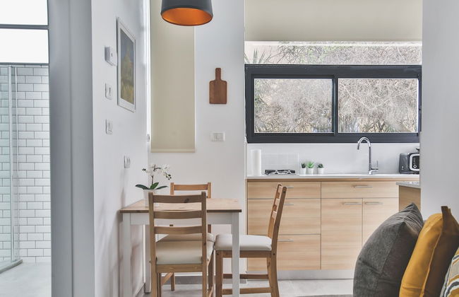 Carmel Boutique - Photo 6