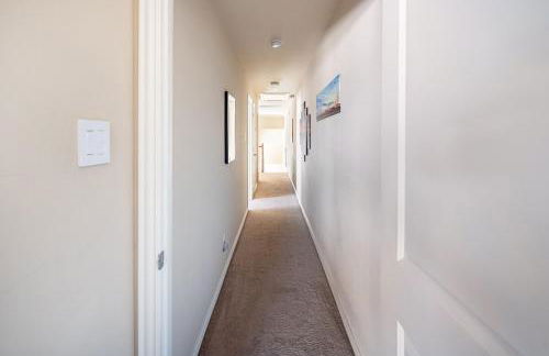 Bright and Spacious 3 Bedroom Townhome, Minutes from DFW Airport - Foto 16