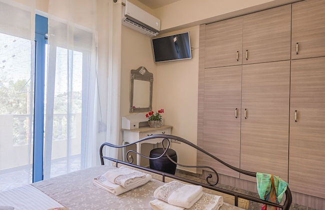 Lindos Luxury Retro Villas - Photo 23