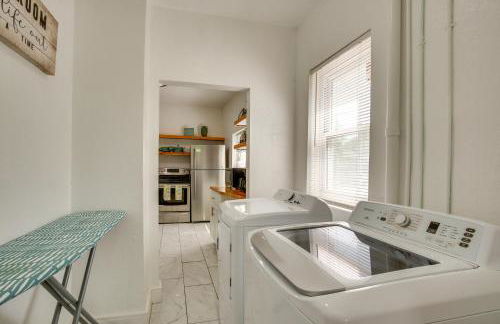 Modern 2BR Kansas City Condo Near Downtown - Photo 12