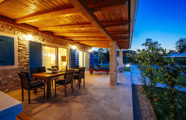 Dalmatian Pearls - Photo 27