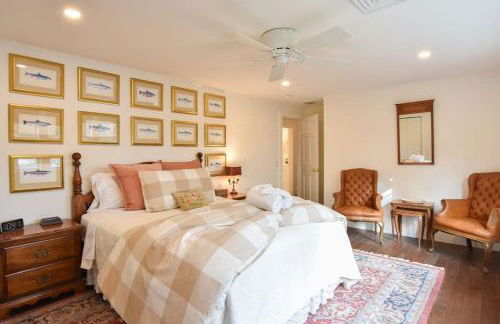 Pond-Front Home w Water Views - Foto 24