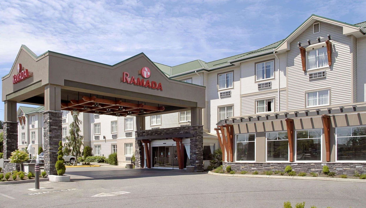 Ramada by Wyndham Surrey/Langley - Foto 1