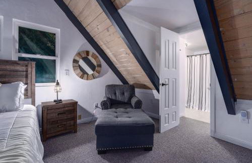 Hot Tub-EV-Kid Friendly-Arcade Game-BBQ-Fire Pit - Photo 29