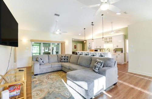 Pet-Friendly Fort Pierce Home with Screened Porch! - Foto 1
