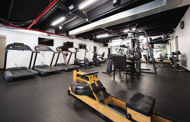 ESJ Towers - Photo 4