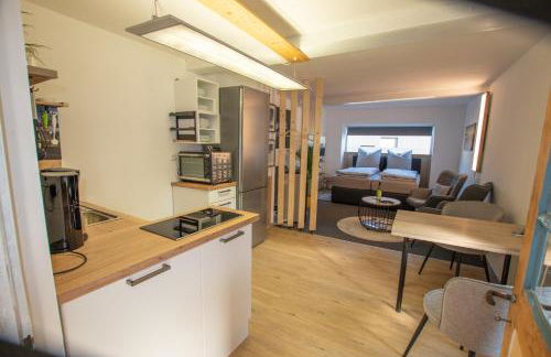 Westerwald Apartment Driedorf Moderne Ferienwohnung in zentraler Lage mit WLAN & Komfort - Foto 1