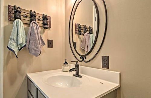 Family-Friendly Terra Alta Home with Lake View! - Foto 19