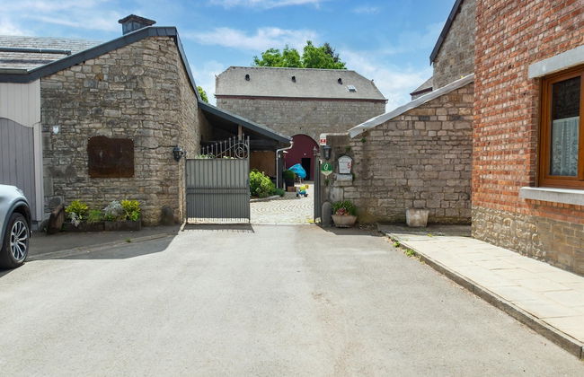 Vacation Home With BBQ Near Hotton - Photo 2