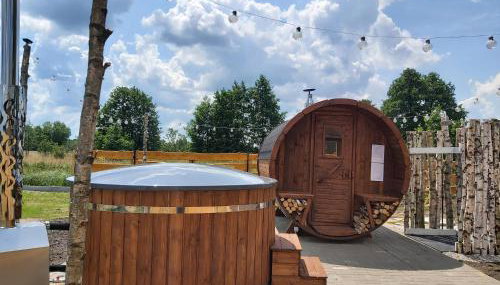 Drewniany Zakątek z sauną i jacuzzi - Foto 4