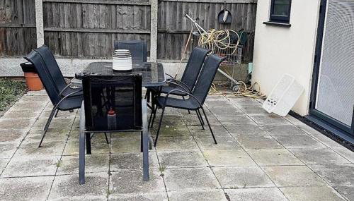 4 Bed House-Garden-Parking-15 min Elizabeth Line - Foto 2