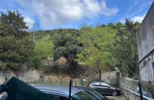 DREAM HOLIDAY 26 - Charmant T2 4 Pers 38m2 Terrasse de 14m2- Clim, Wifi, Parking - Sur RN7 au calme - au cœur de Livron sur Drôme à 5Km l'Autouroute Proximité A7 - Foto 2