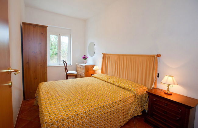 Spacious Home Surrounded by Nature - Foto 22