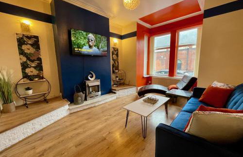 Kimberworth 4 Bedrooms House 8 Beds Close to M1 Suitable For Longer Stay - Foto 5