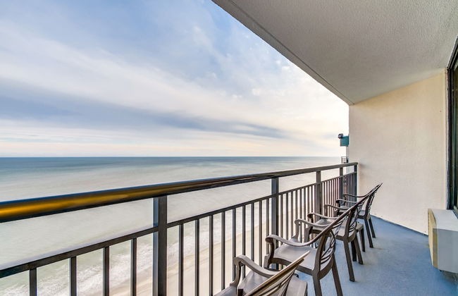 Ocean Front Condos at Patricia Grand - Foto 48