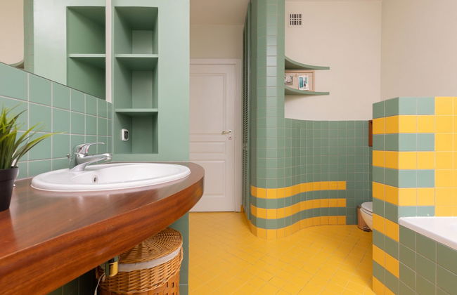 Spacious Apartment Pruszkow by Renters - Photo 16