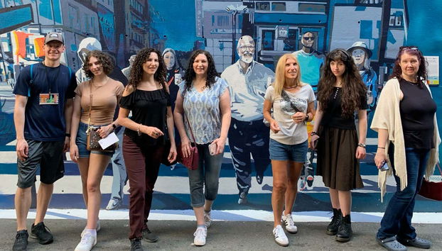 Foto de grupo durante el recorrido