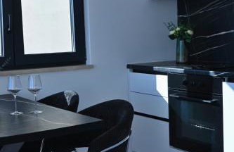 Villa Mangata Apartments - Photo 7