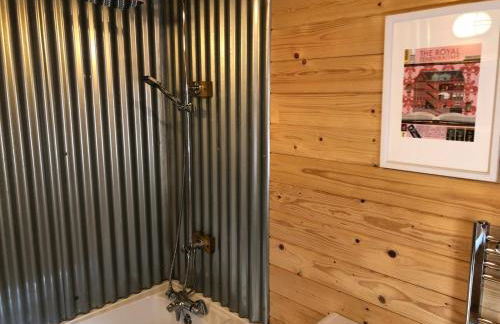 The Chalet @ Giltar Grove Country House - Photo 7