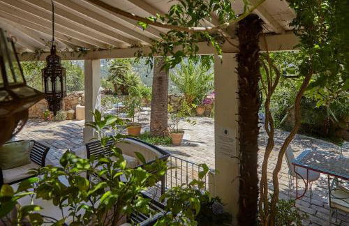 Sitges Hill Retreats-Masia Nur 22 bedrooms divided over 9 houses for max 44 guests - Foto 19