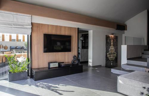 The sand City apartment with Outdoor Hot Tub - Foto 11