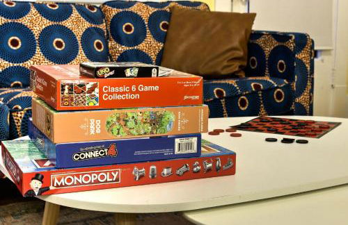 Spacious 3BR Cooper-Young Bungalow - Sleeps 8 - Walkable to Dining - Easy Access to Downtown - Parking - Foto 5