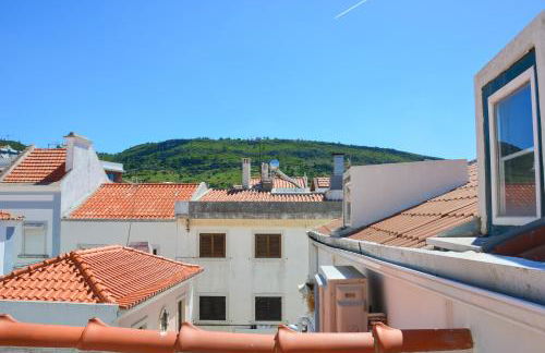 Casa Luminosa - 160m to the beach, located in the Historical Center of Sesimbra - Foto 32