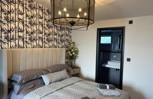 Caban Y Tan Ffawydd Luxury couples retreat with private Wood Fired Hot Tub - Foto 18