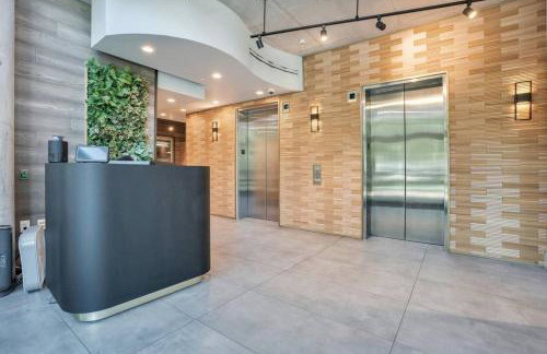 2 Bdrm Penthouse with Billiards - Foto 6